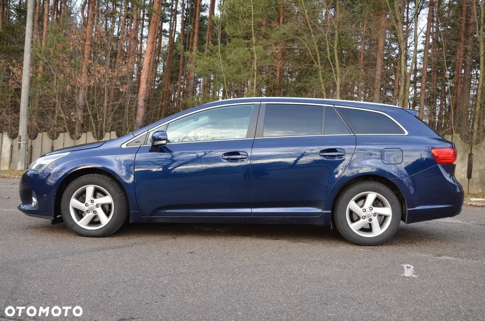 Toyota Avensis 2.0 D-4D Sol - 6