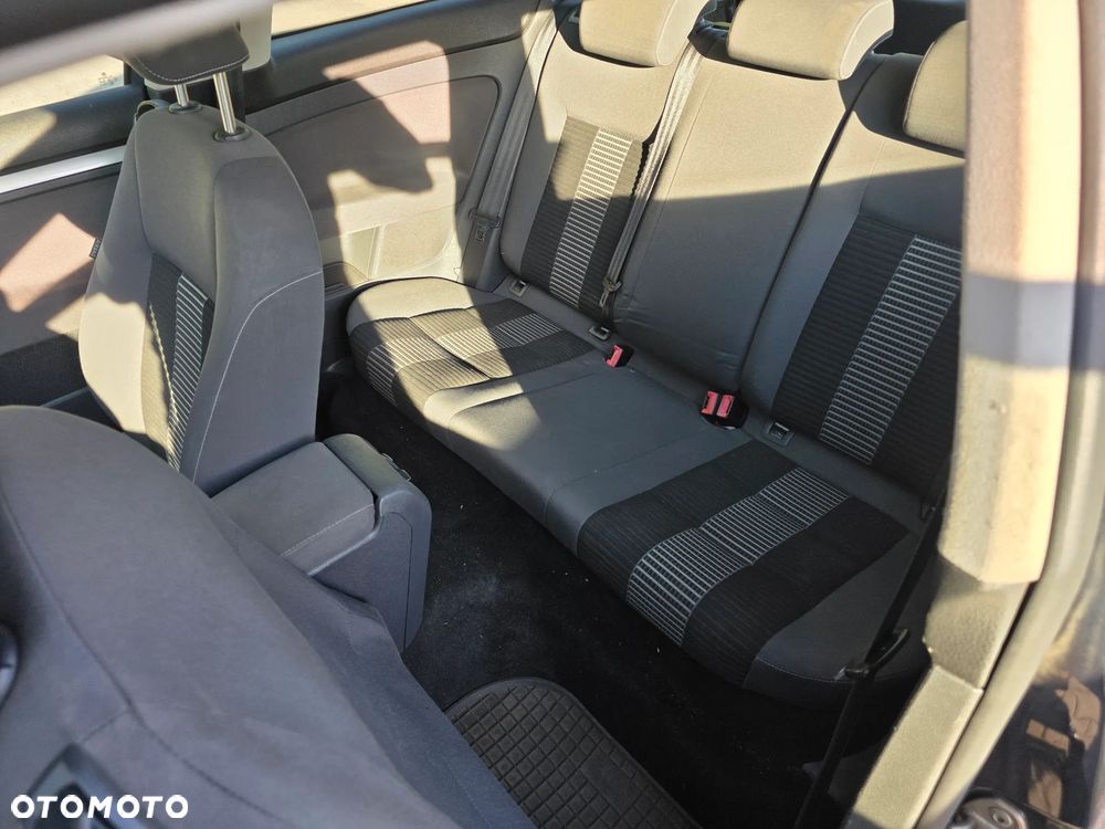 Volkswagen Golf 1.9 TDI Trendline - 4