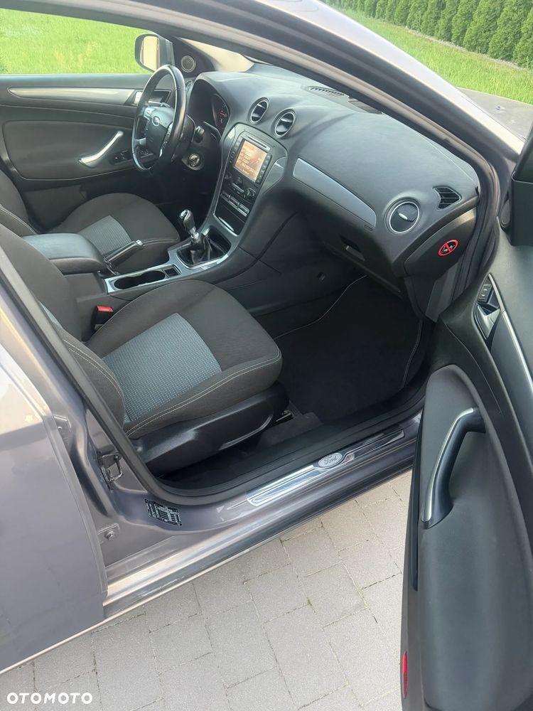 Ford Mondeo 1.6 TDCi Silver X - 10