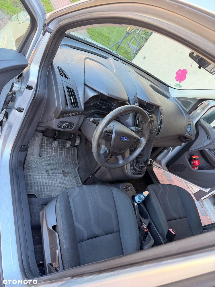 Ford Transit Connect - 12