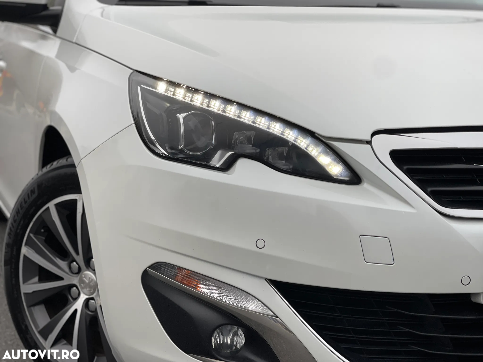 Peugeot 308 SW BlueHDi 120 Stop & Start Business-Line - 14