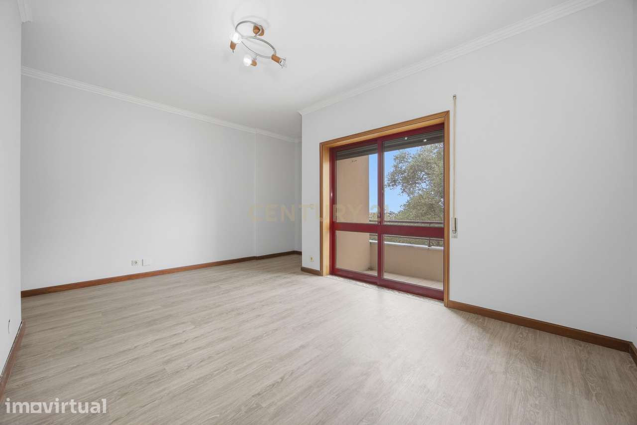 Apartamento T1 de duas frentes com Varanda a Poente - Grande imagem: 3/15