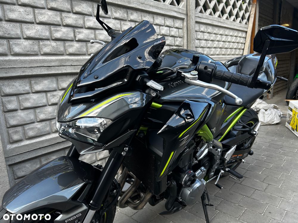Kawasaki Z 900 - 17