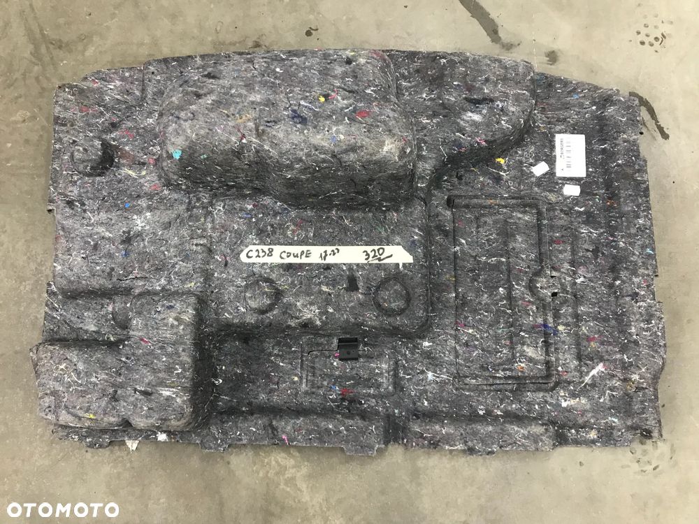 Tapicerka Mercedes E klasa Coupe C238 III 17- podłoga bagażnika poszycie wewnętrzne wnęki koła zapasowego wykładzina A2386940400 - 6