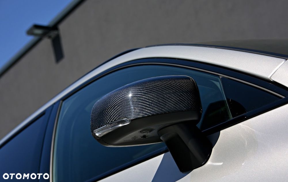 Volvo XC 60 T8 Plug-In Hybrid AWD Ultimate Dark - 5