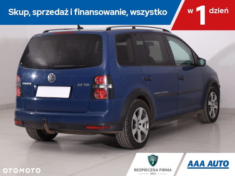 Volkswagen Touran - 7