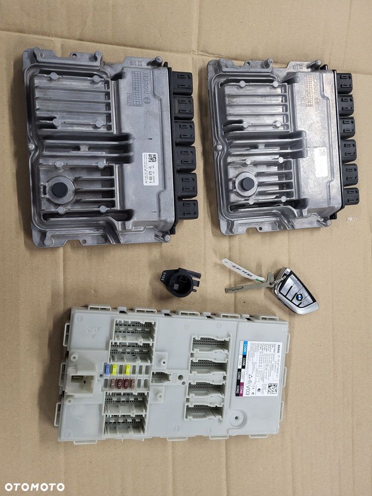 Komputer Sterownik Silnika bmw m5 f90 G30 m8 f92 f93 4.4 v8 600km
