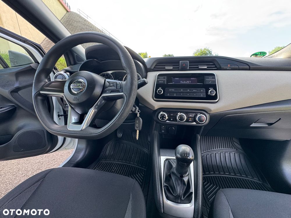 Nissan Micra 1.0 Visia Plus - 34