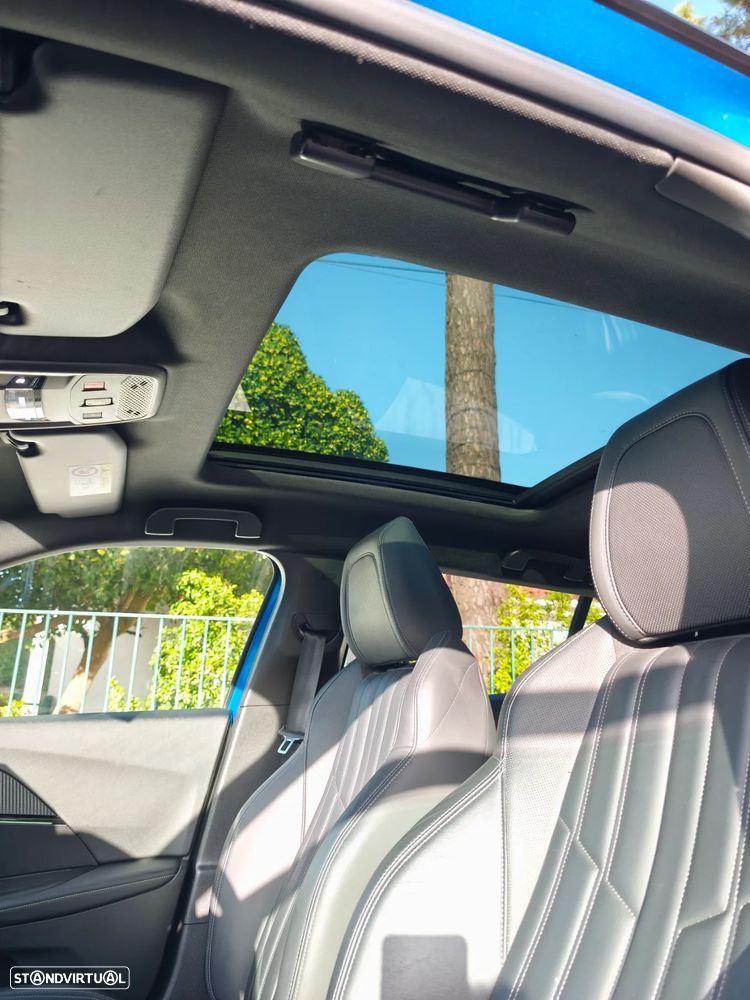 Peugeot e-2008 GT - 5