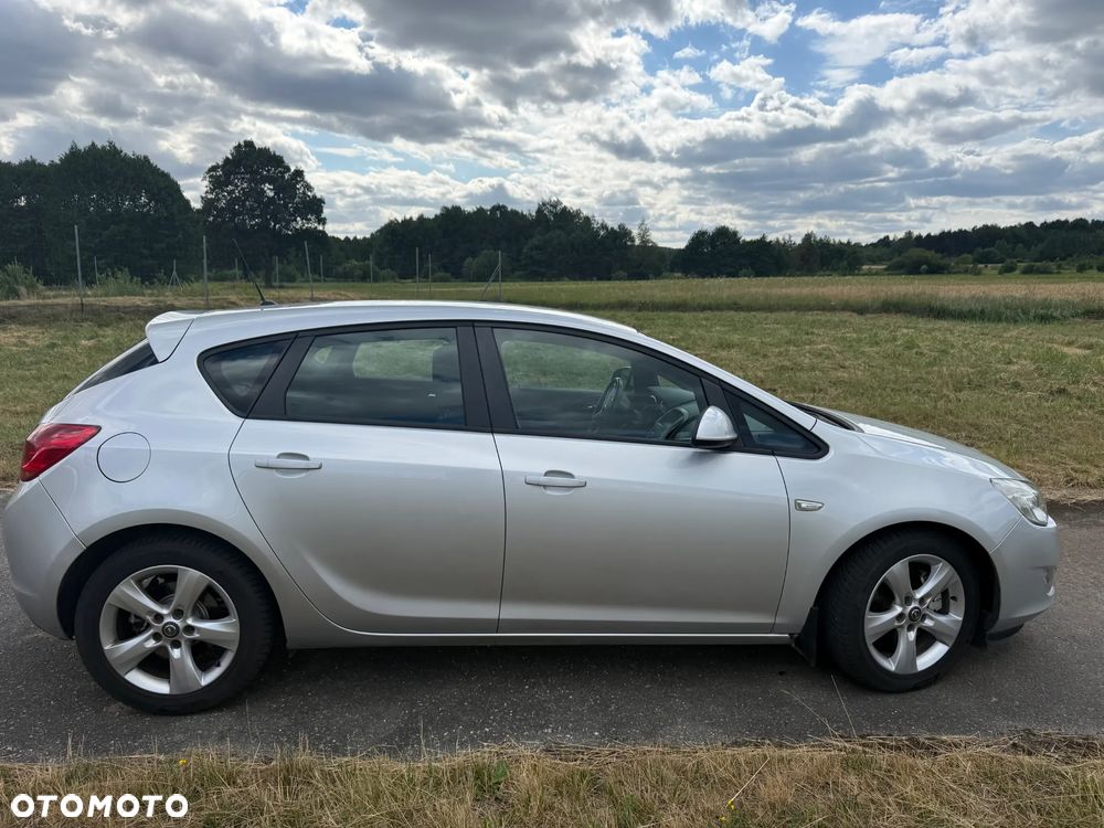 Opel Astra 1.7 CDTI - 4