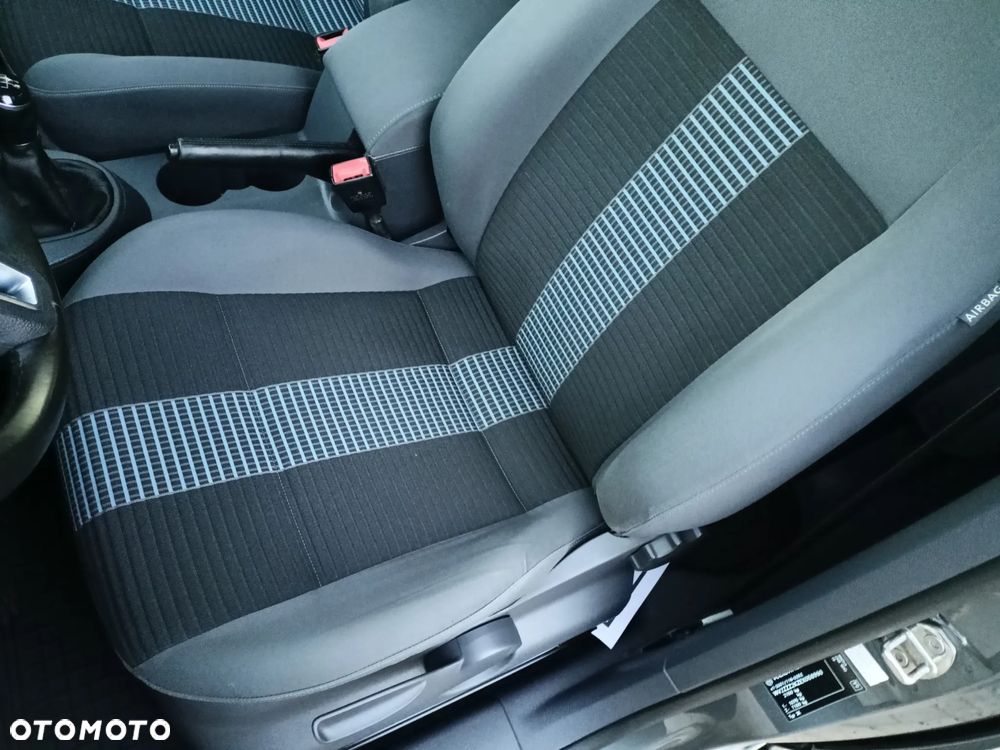 Volkswagen Caddy 1.6 (5-Si.) Edition 30 - 29