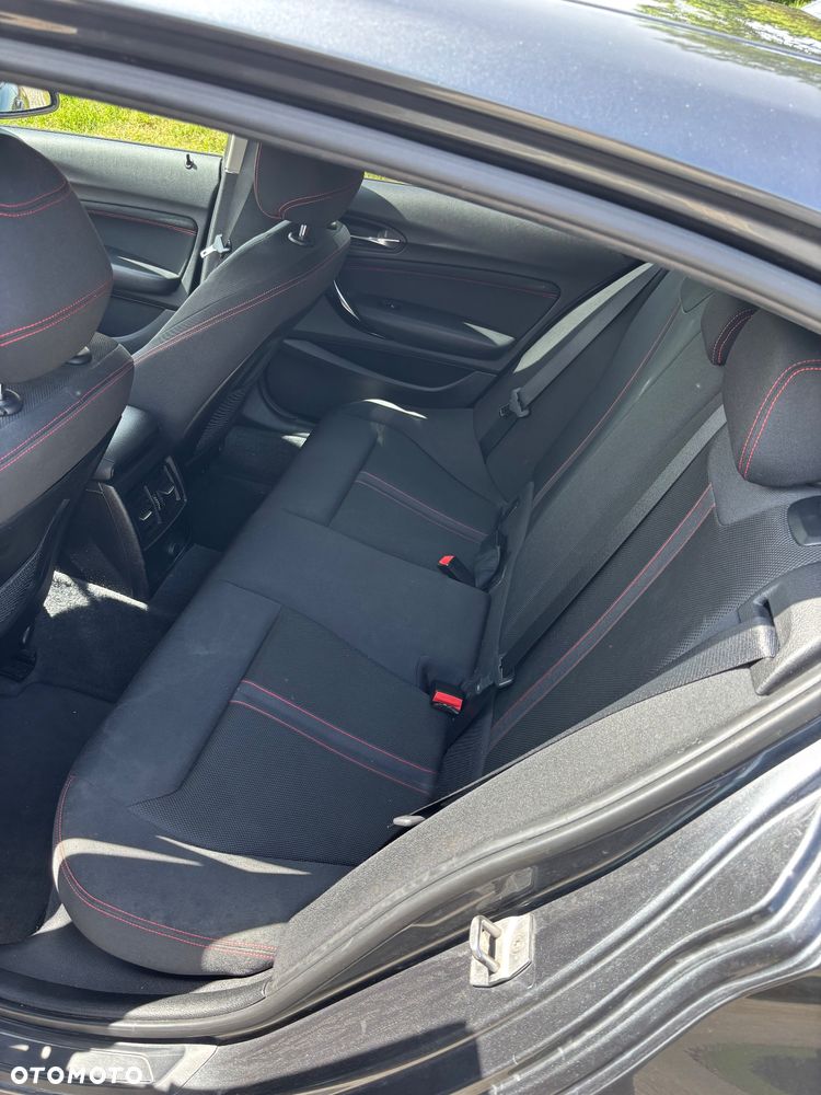 BMW Seria 1 118d Sport Line - 22