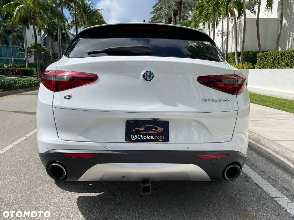 Alfa Romeo Stelvio 2.0 Turbo 16V AT8-Q4 Super - 8