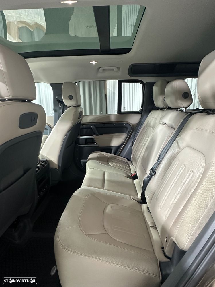 Land Rover Defender 3.0 I6 110 AWD X-Dynamic S - 15