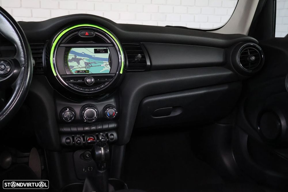 MINI 5 Portas One D - 14