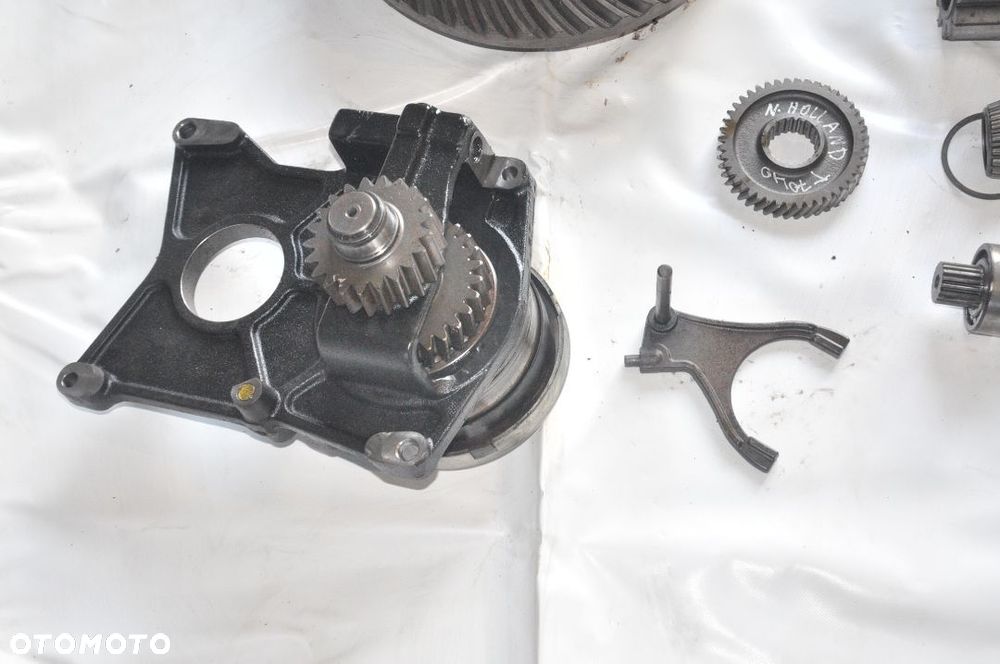 KOŁO TALERZOWE WAŁEK ATAK ZĘBATKA Case Puma  NEW HOLLAND T7040 - 6