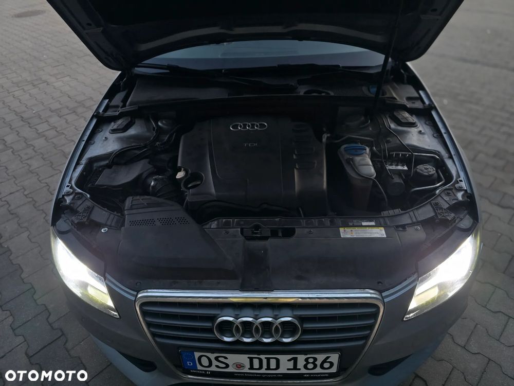 Audi A4 Avant 2.0 TDI DPF - 12