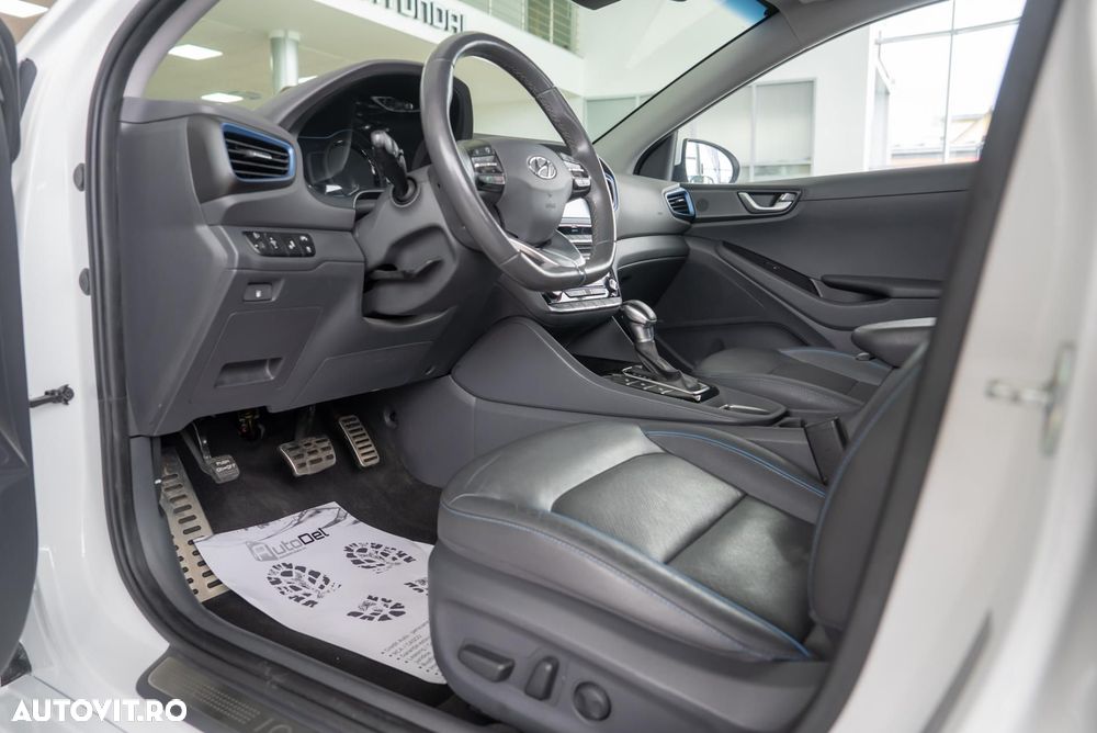 Hyundai IONIQ 1.6 GDI Premium - 19