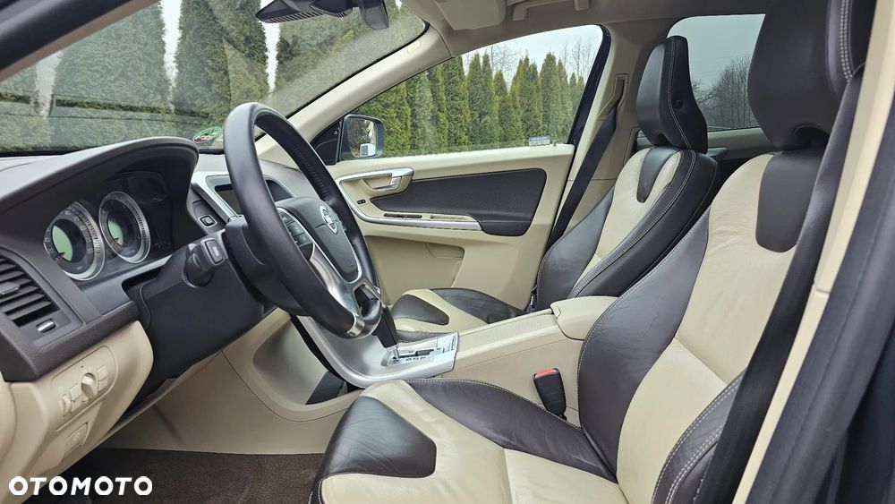 Volvo XC 60 - 12