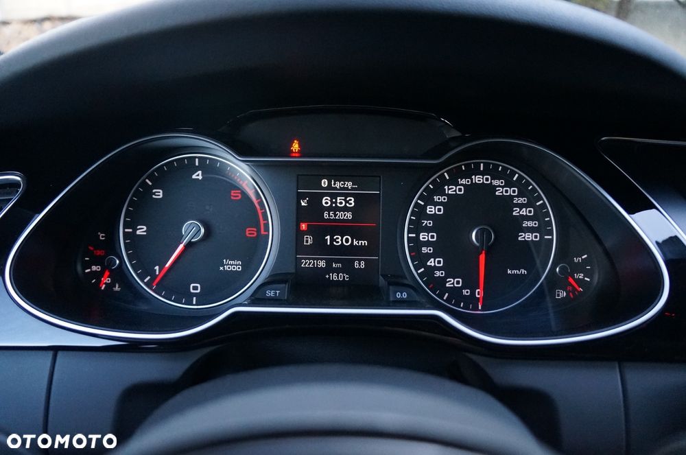 Audi A4 Avant 2.0 TDI DPF clean diesel S line Sportpaket - 29