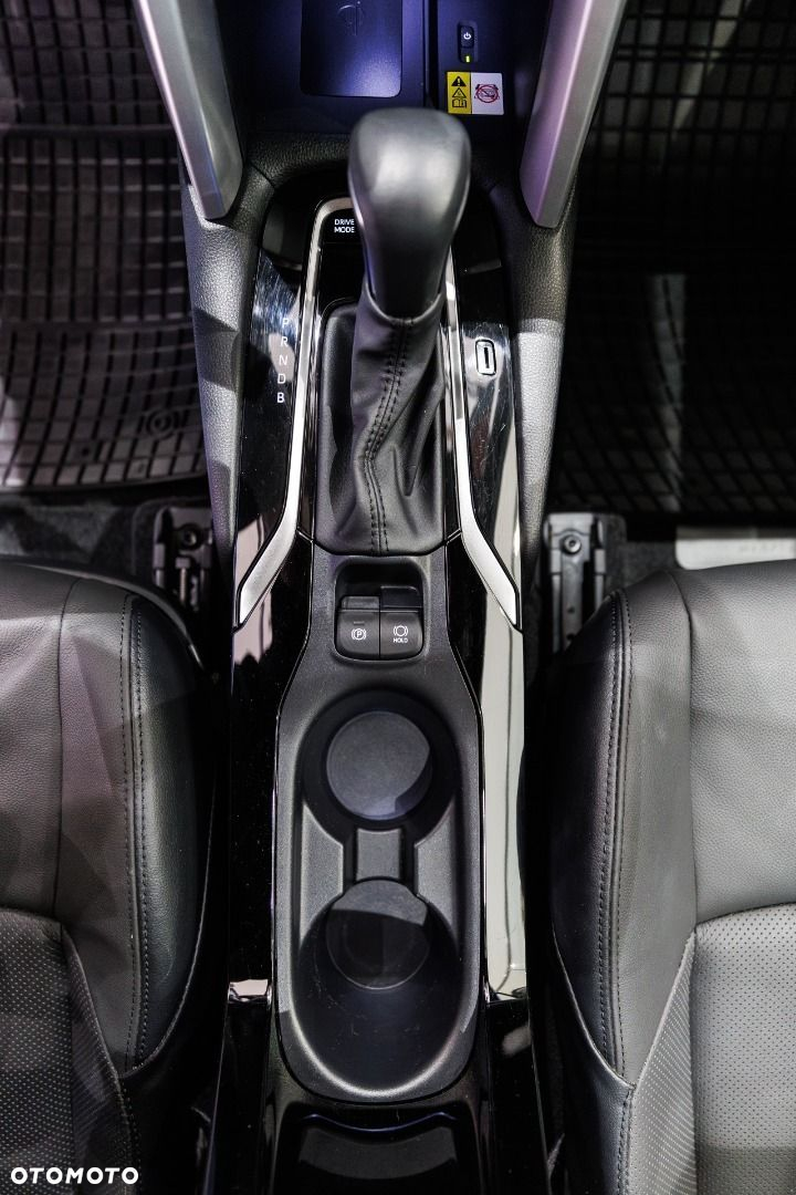 Toyota Corolla Cross - 34