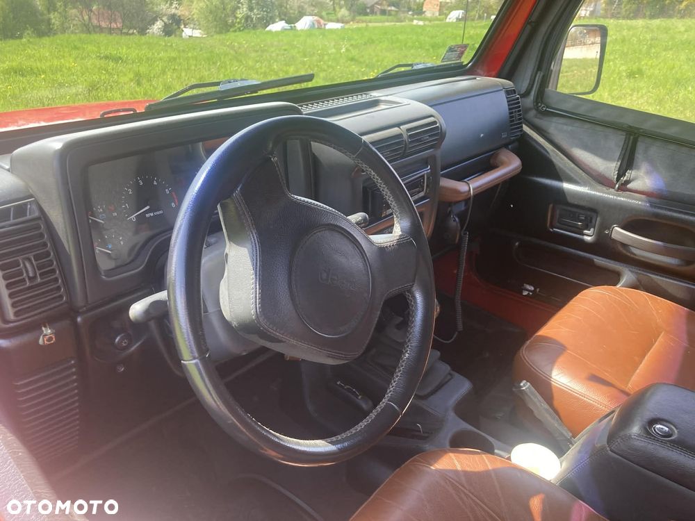 Jeep Wrangler - 15