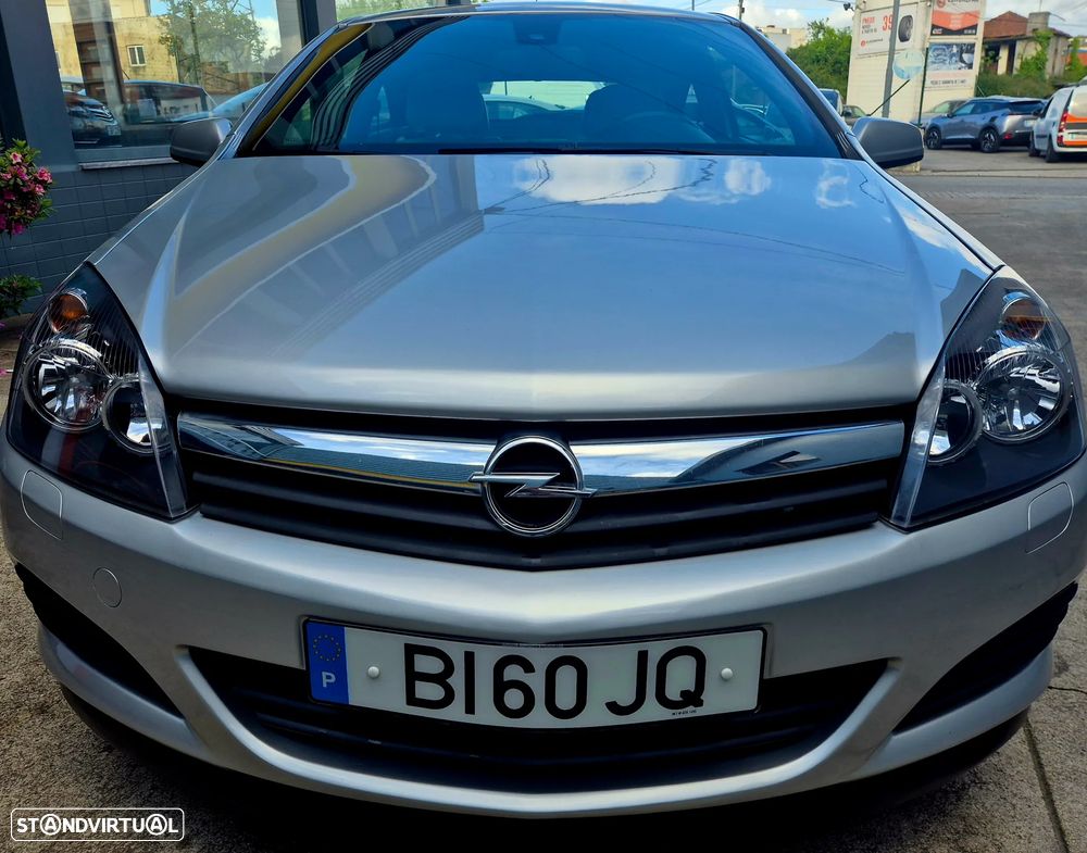 Opel Astra GTC 1.9 CDTI DPF Sport - 8