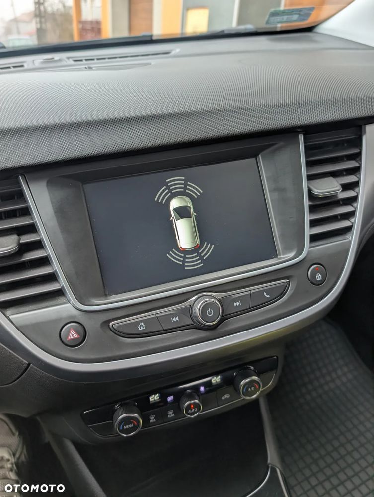 Opel Crossland X 1.2 T 120 Lat S&S - 38