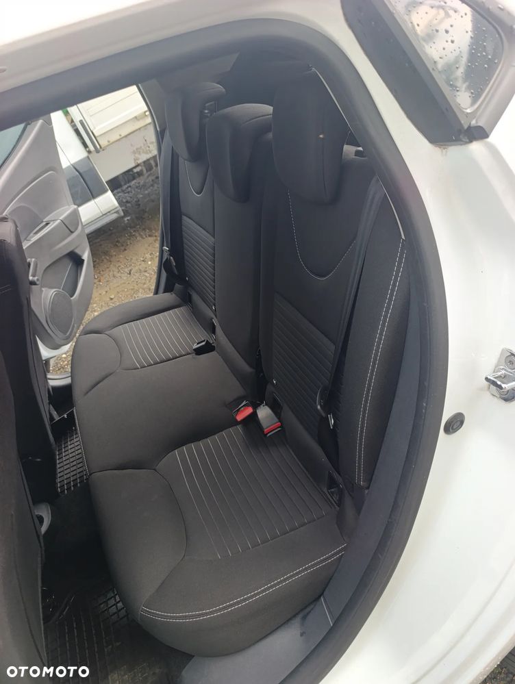 Renault Clio 1.5 dCi Energy Business EU6 - 36