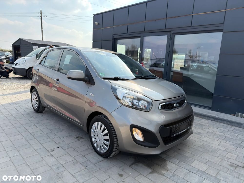 Kia Picanto 1.0 Fifa World Cup Edition - 5