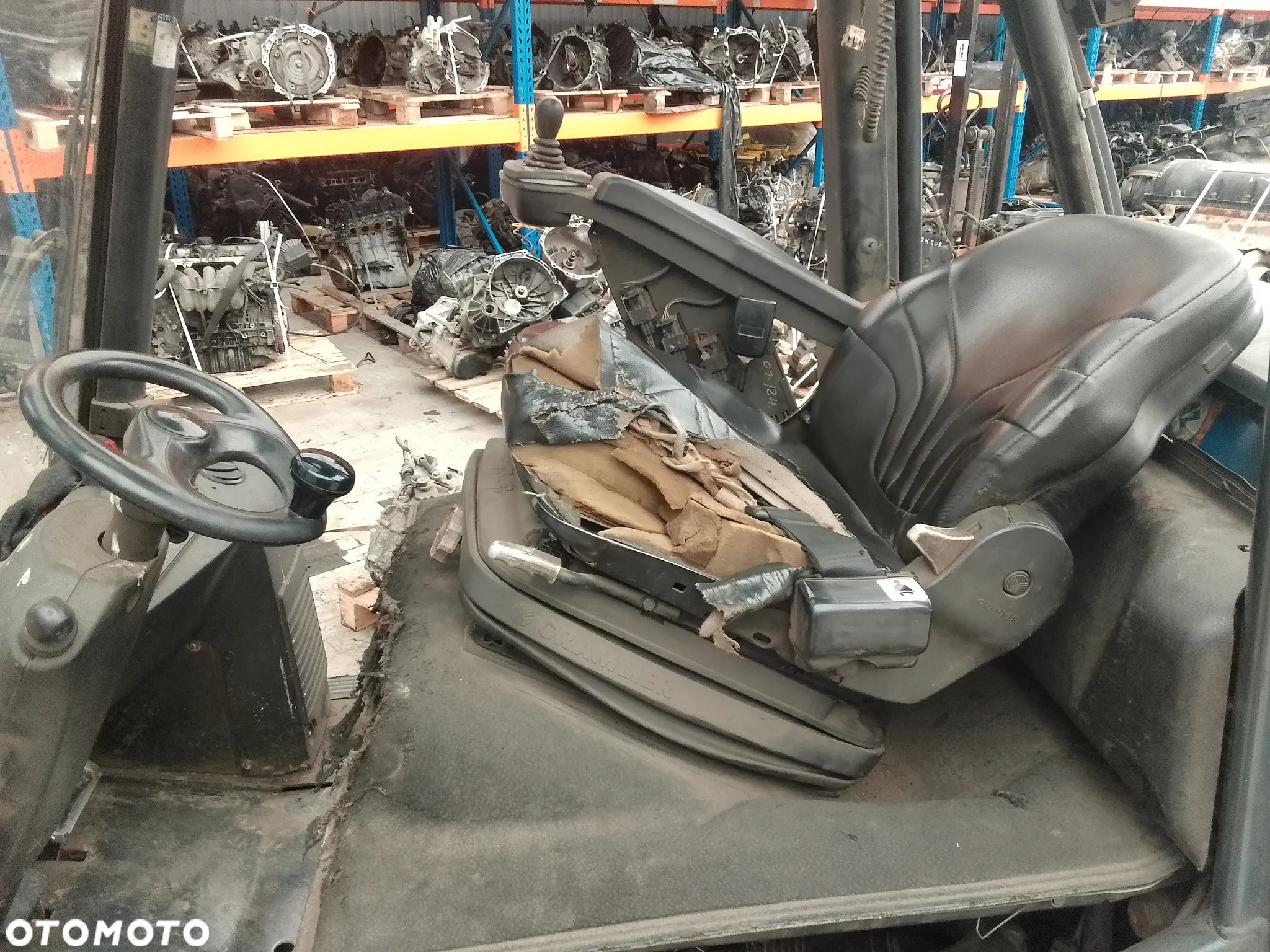 WÓZEK WIDŁOWY LINDE H25T 2008R - SPRAWNY - 12