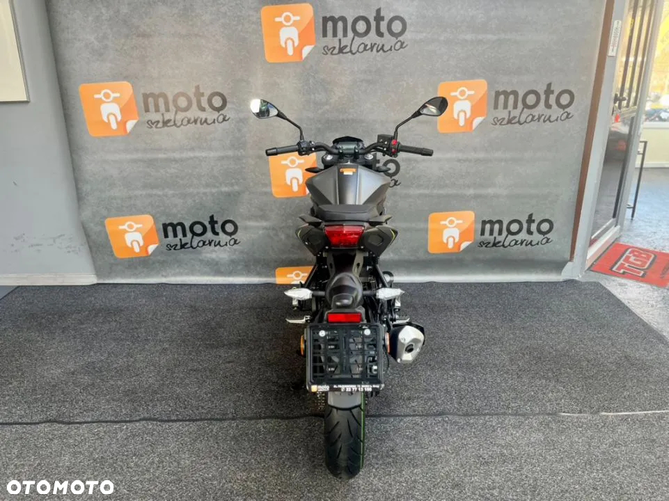 Benelli BN 125 - 11