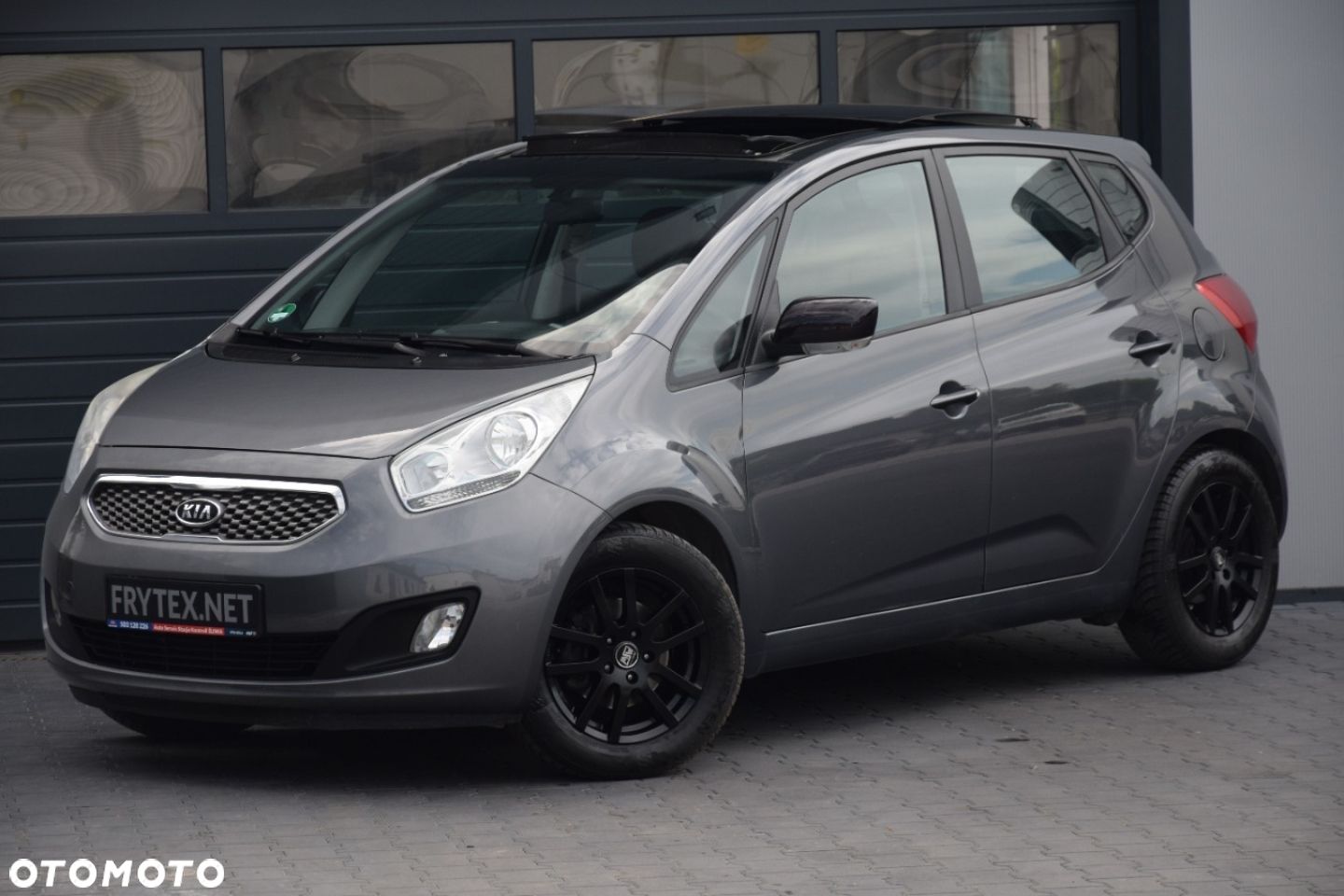 Kia Venga - 1