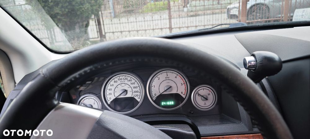 Chrysler Grand Voyager 2.8 CRD Touring - 8