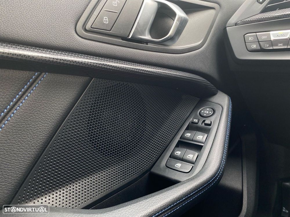 BMW 116 d Pack Desportivo M Auto - 16