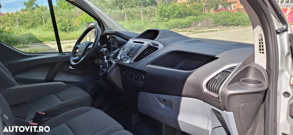 Ford Transit Custom SWB Combi Trend - 6