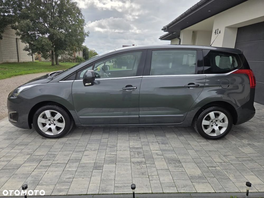 Peugeot 5008 HDI 115 Active - 10