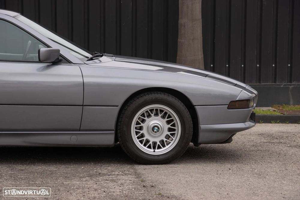 BMW 850 i A - 13