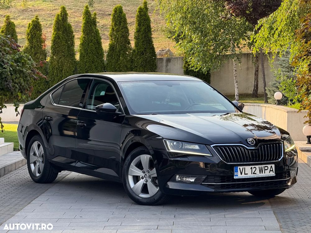 Skoda Superb 2.0 TDI DSG Active - 3