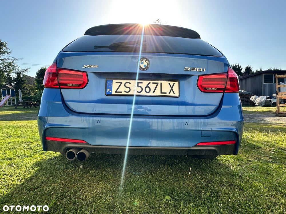 BMW Seria 3 330i - 7