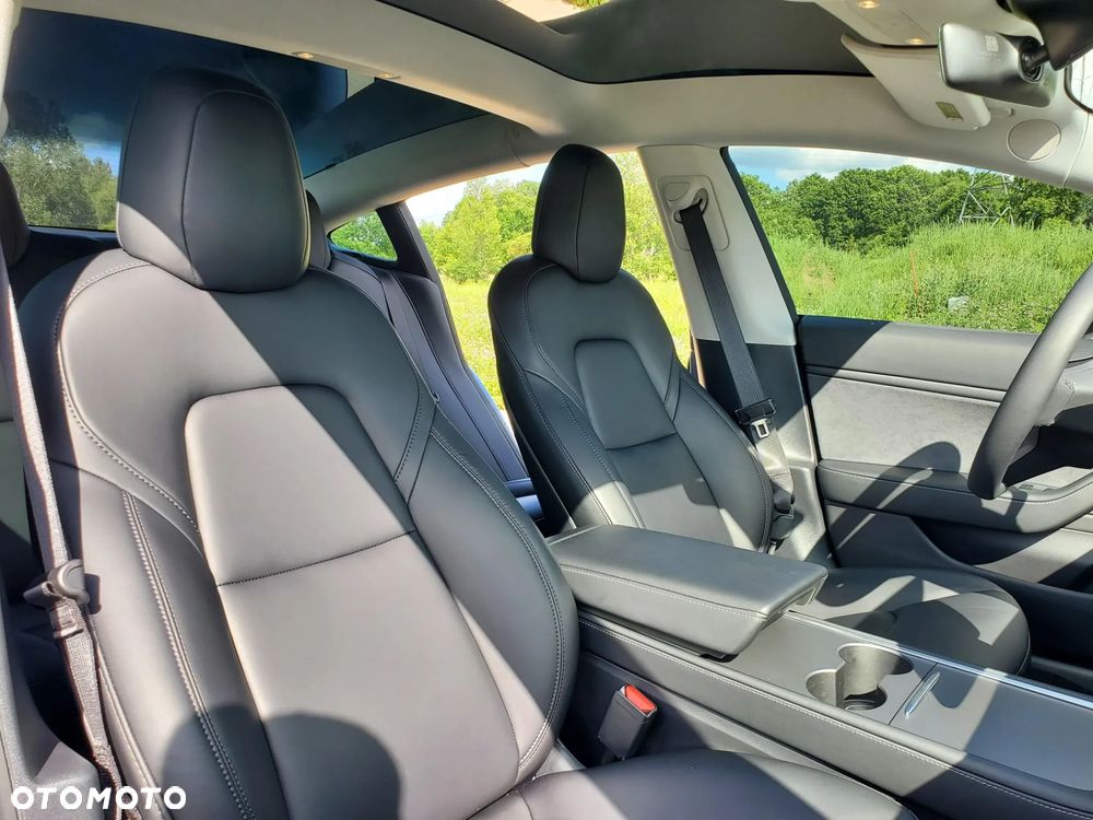 Tesla Model 3 Langstreckenbatterie Allradantrieb Dual Motor - 10
