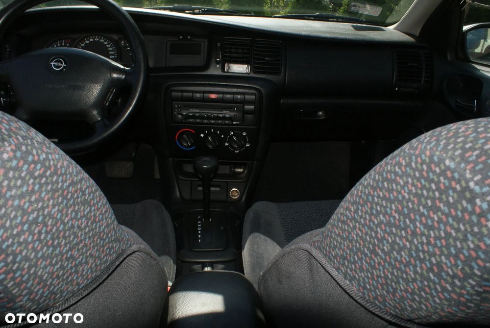 Opel Vectra - 7