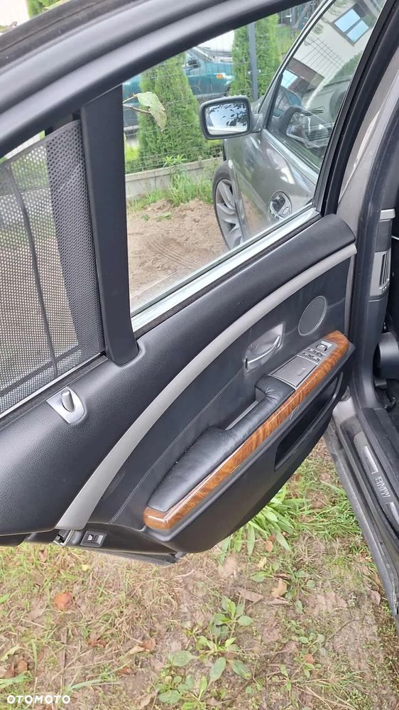 BMW Seria 7 740d - 8