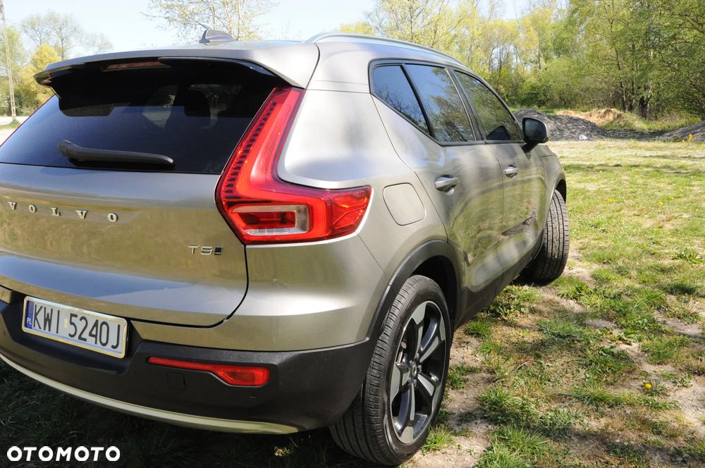 Volvo XC 40 T5 AWD Geartronic Momentum - 32