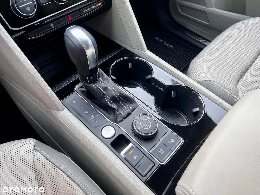 Volkswagen Atlas - 11