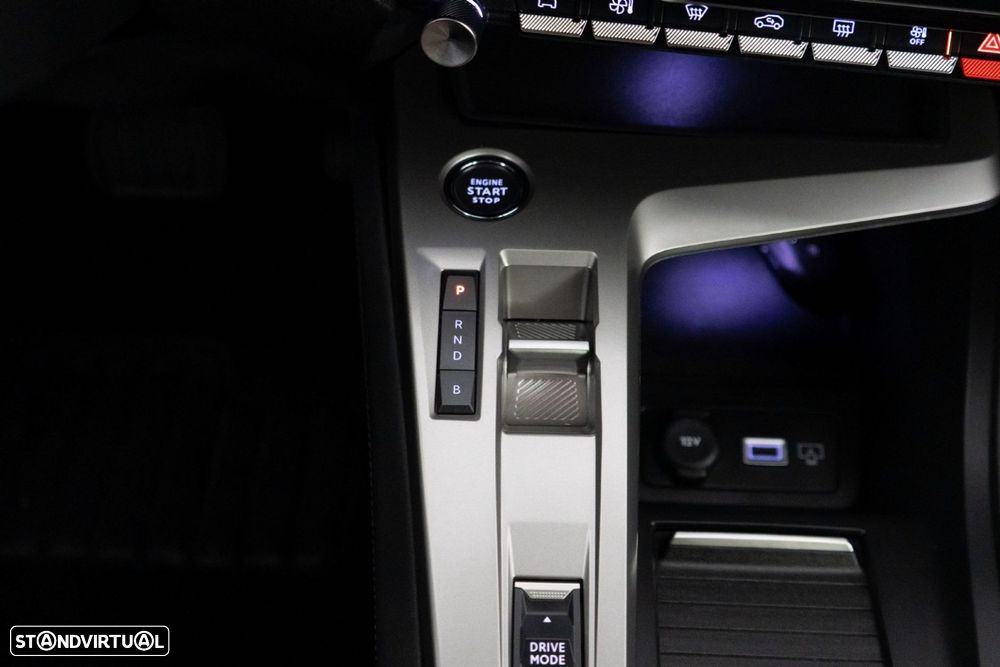 Peugeot 408 1.6 Hybrid Allure Pack e-EAT8 - 25