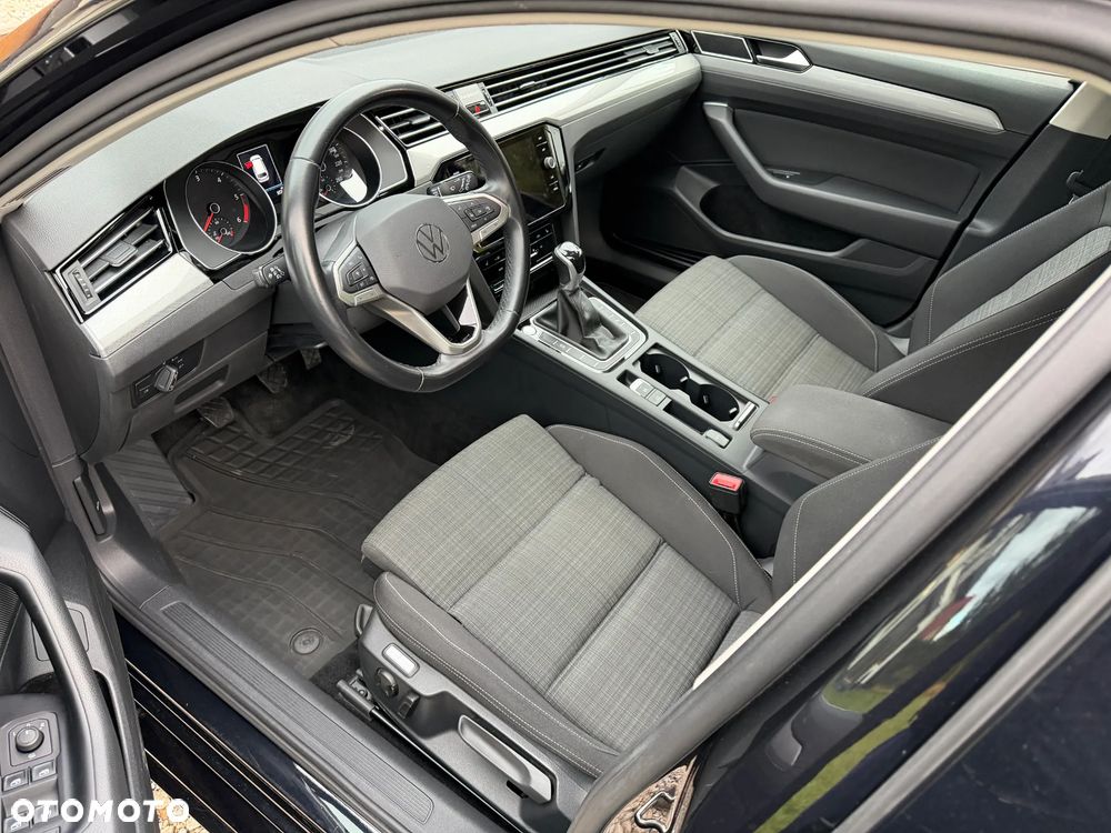 Volkswagen Passat Variant 2022 photo 5