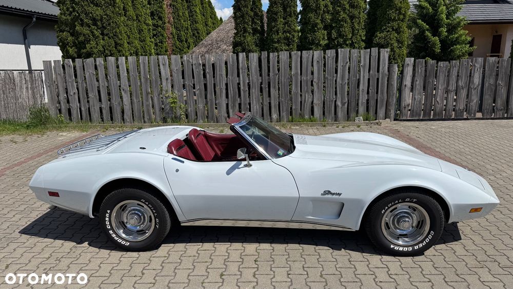 Chevrolet Corvette - 16