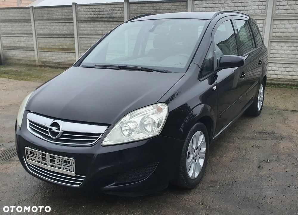 Opel Zafira - 1