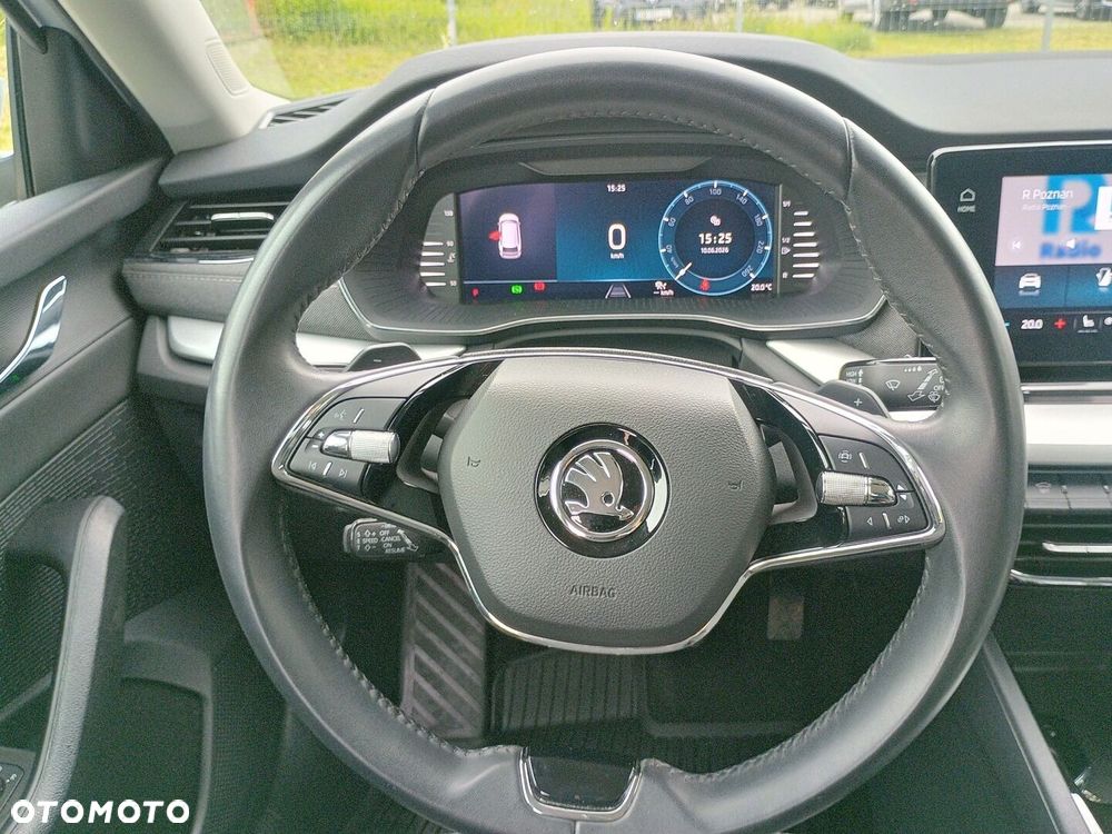 Skoda Octavia 2.0 TDI Style DSG - 23
